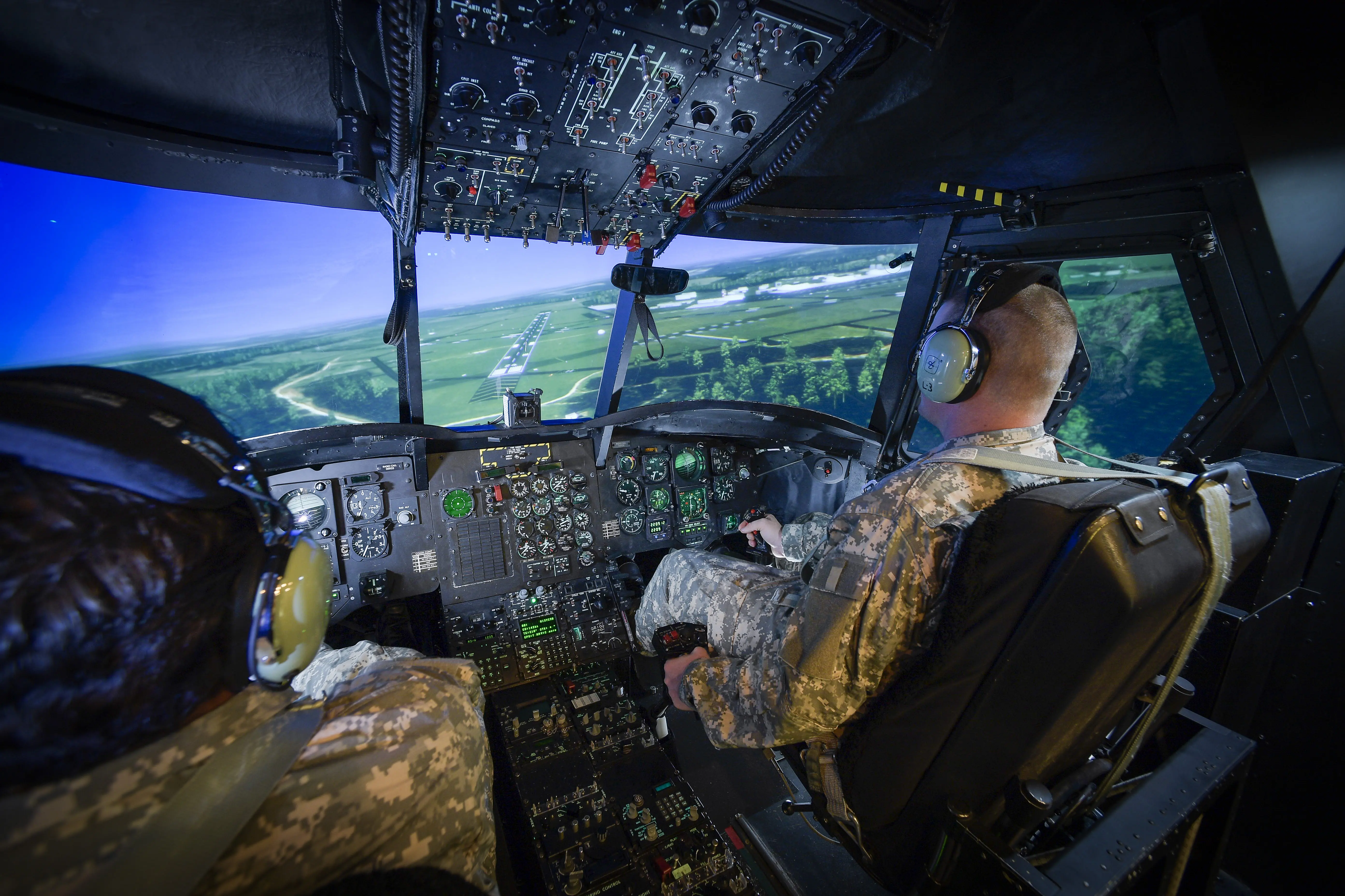 Systèmes d’entraînement au vol sur hélicoptères de CH-47D/F